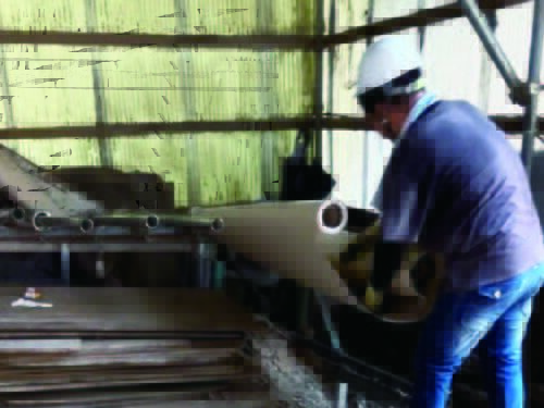 紙管業の作業風景1